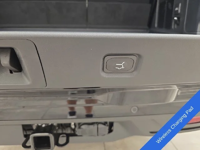 New 2027 Agate Black Metallic Ford Tremor® image 25