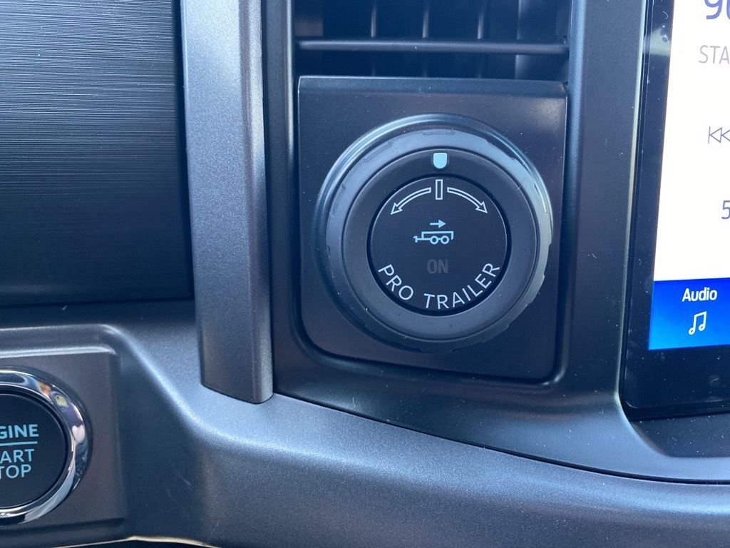 2025 Ford F-150 XLT - Photo 27