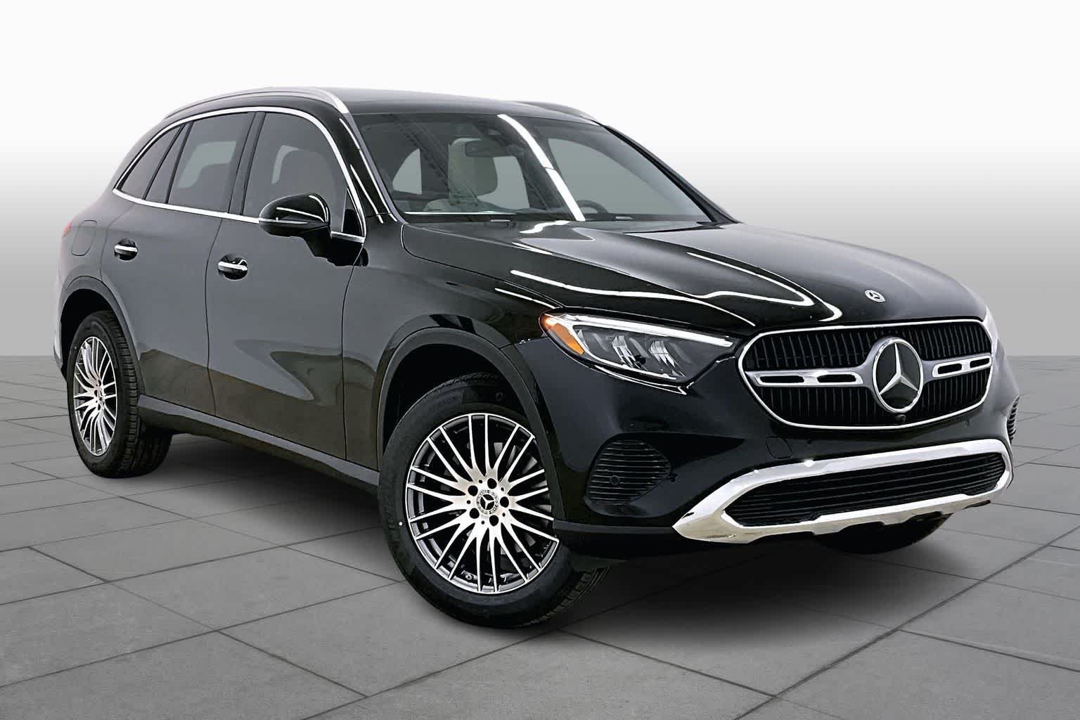 New 2026 Black Mercedes-Benz GLC 300 image 2