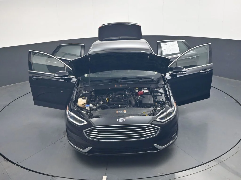 Used 2019 Black Ford SEL image 52