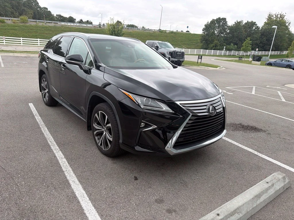 Used 2019 Obsidian Lexus 350L Luxury image 3
