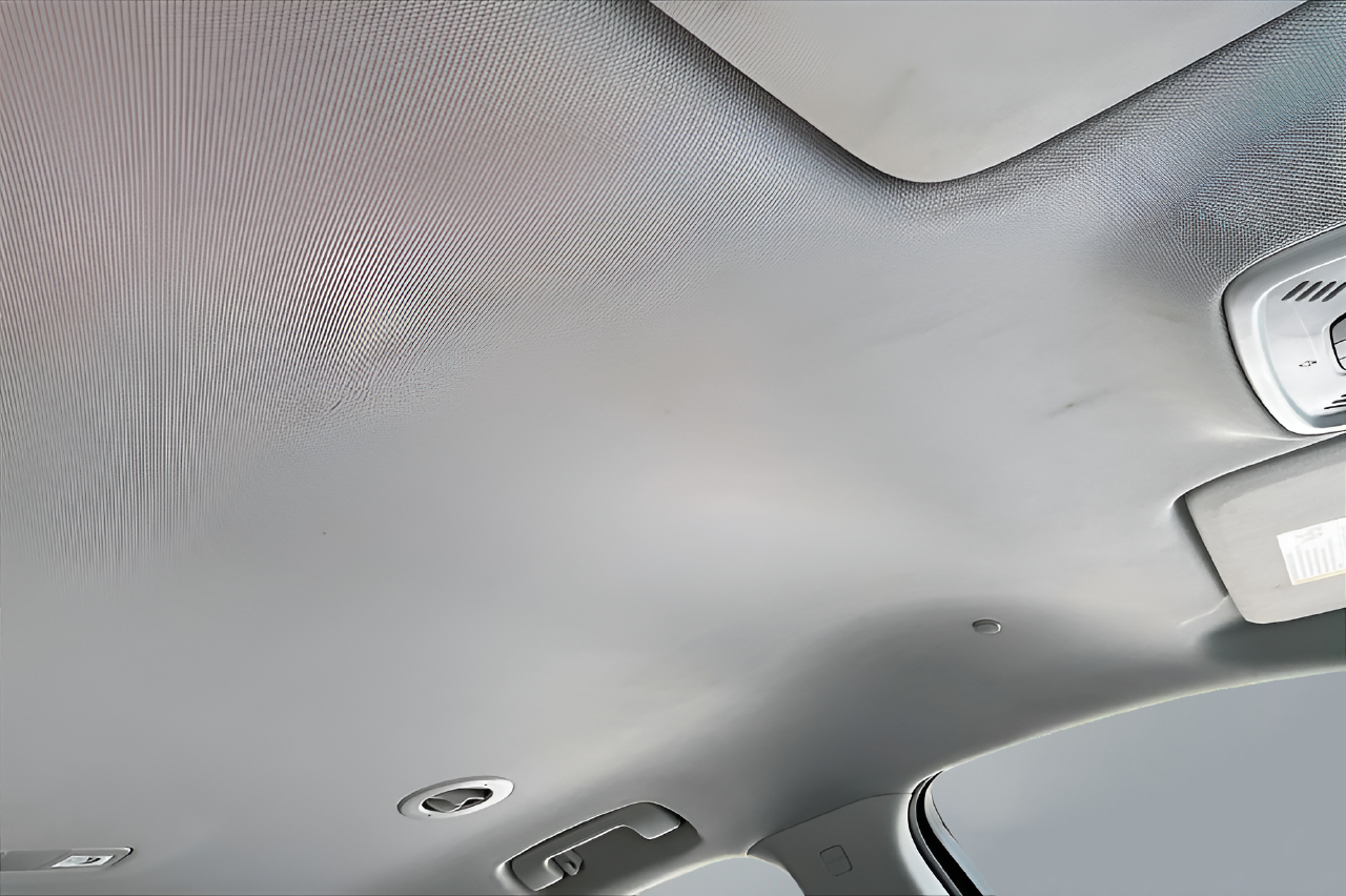 Used 2021  Chevrolet RS image 28