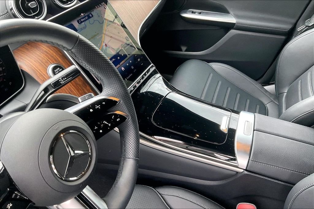 2025 Mercedes-Benz GLC Base - Photo 9