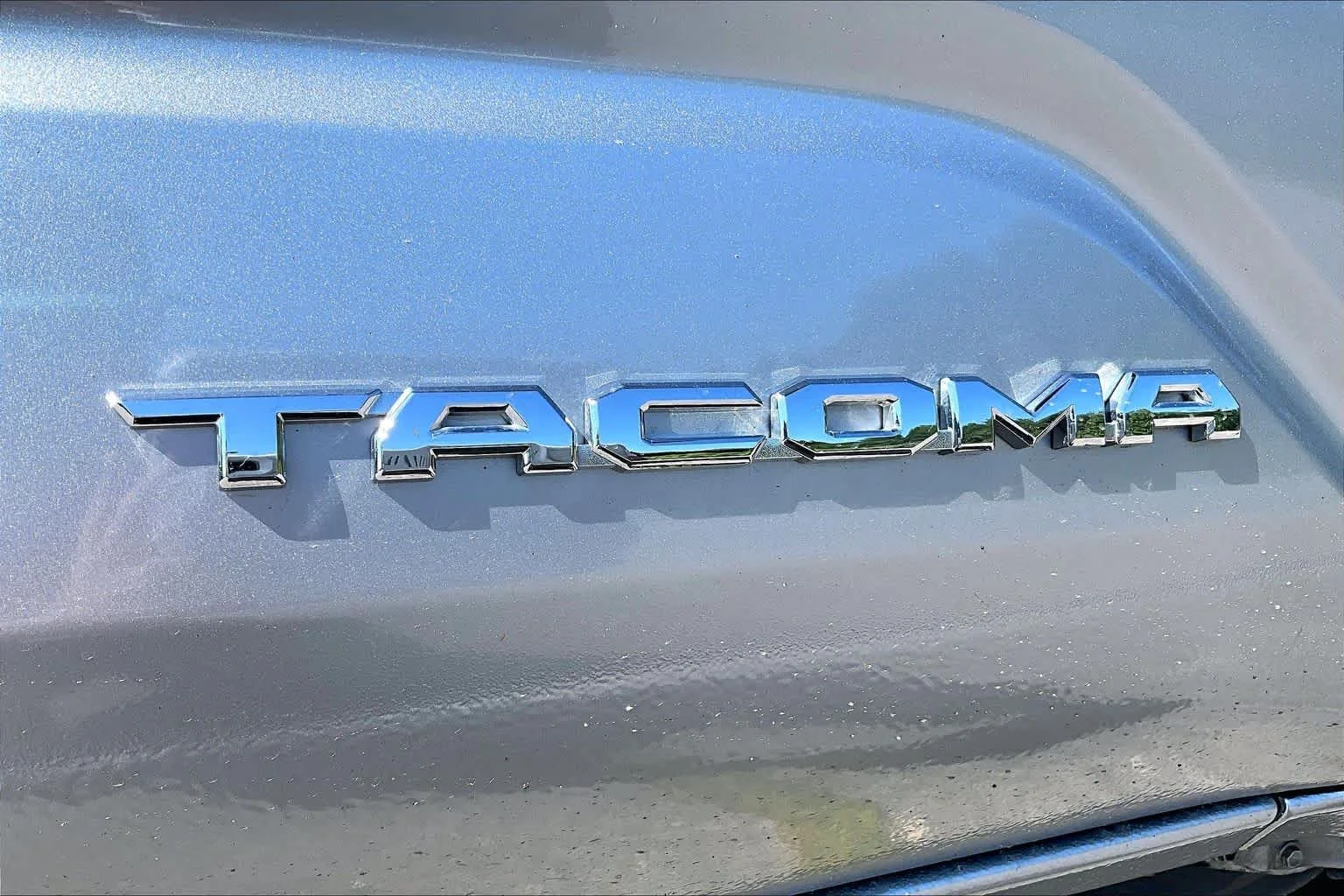 Used 2025 Celestial Silver Metallic Toyota SR5 image 32