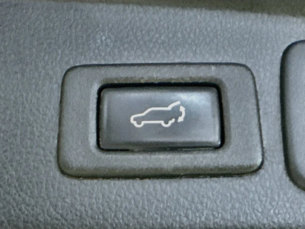 Used 2015 Silver Subaru 2.5i Touring image 32