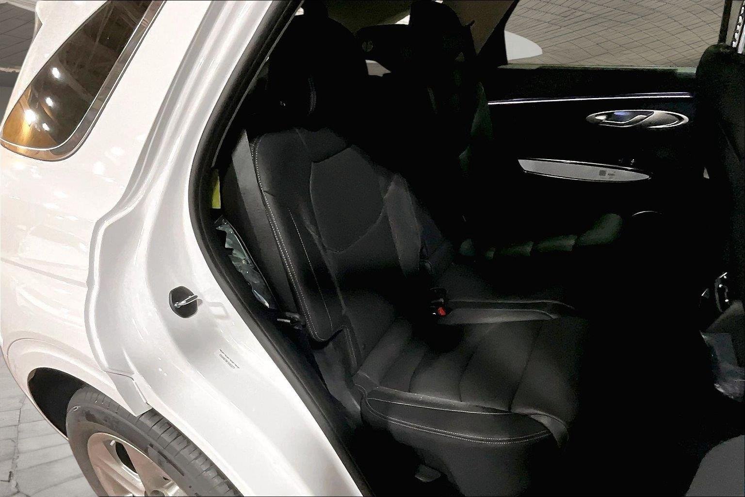 New 2026 Uyuni White Genesis 2.5T image 11