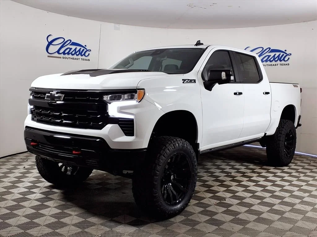 New 2026 Summit White Chevrolet LT Trail Boss image 24
