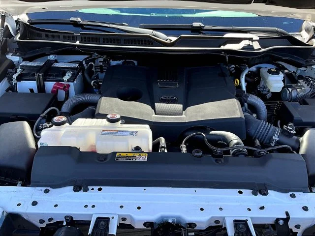 Used 2024 White Toyota SR5 image 33