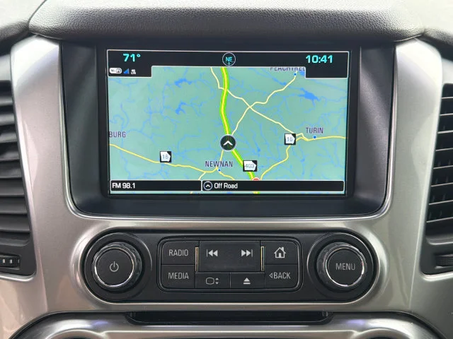 Used 2020 SUMMIT WHITE Chevrolet LT image 29