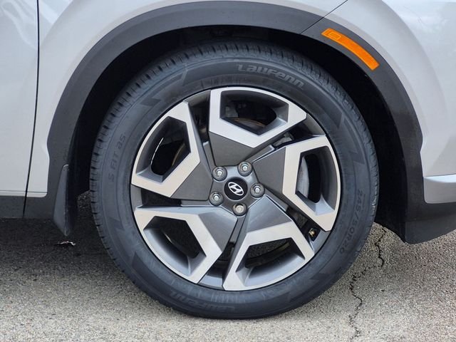 Used 2024 Silver Hyundai SEL image 9