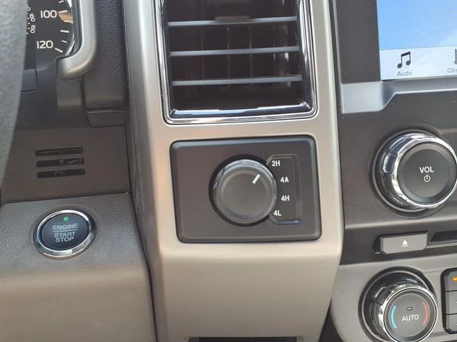 Used 2018 Gray Ford Lariat image 29