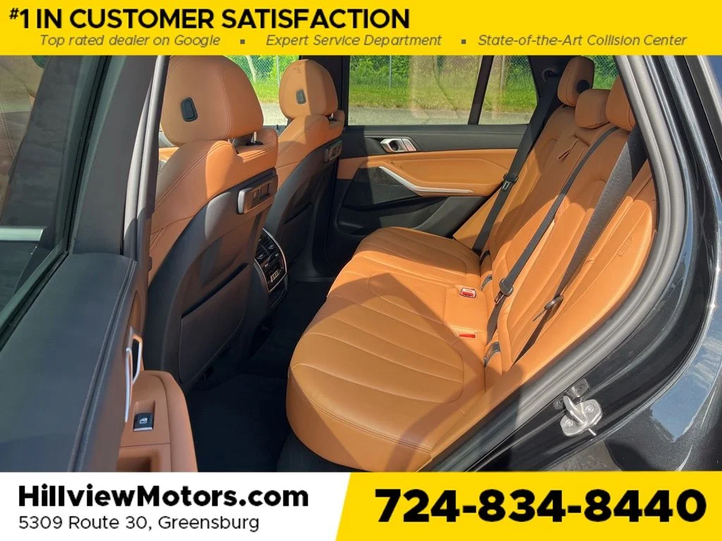 Certified Used 2022 Black Sapphire Metallic BMW xDrive40i image 25