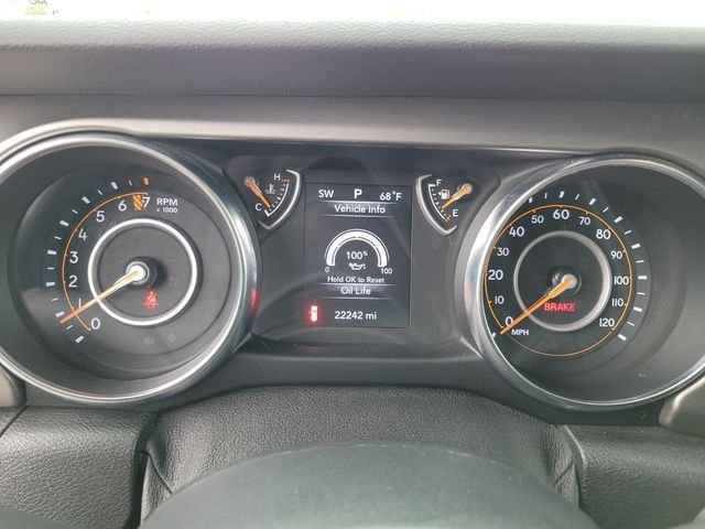 Used 2020 Black Jeep Sport S image 25