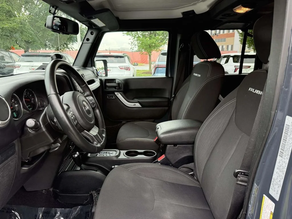 Used 2017 Black Jeep Unlimited Rubicon image 14