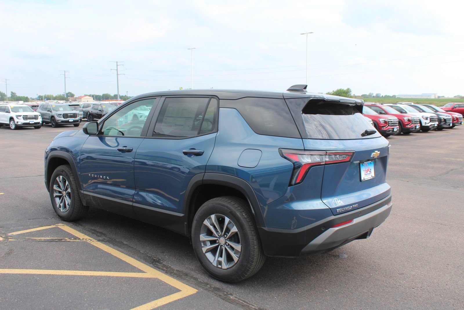 New 2027 Lakeshore Blue Metallic Chevrolet LT image 4