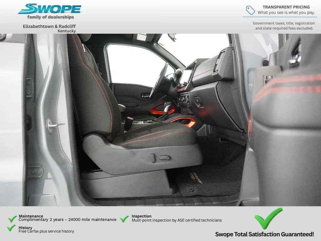 Used 2025 Boulder Gray Pearl Nissan PRO-4X image 11