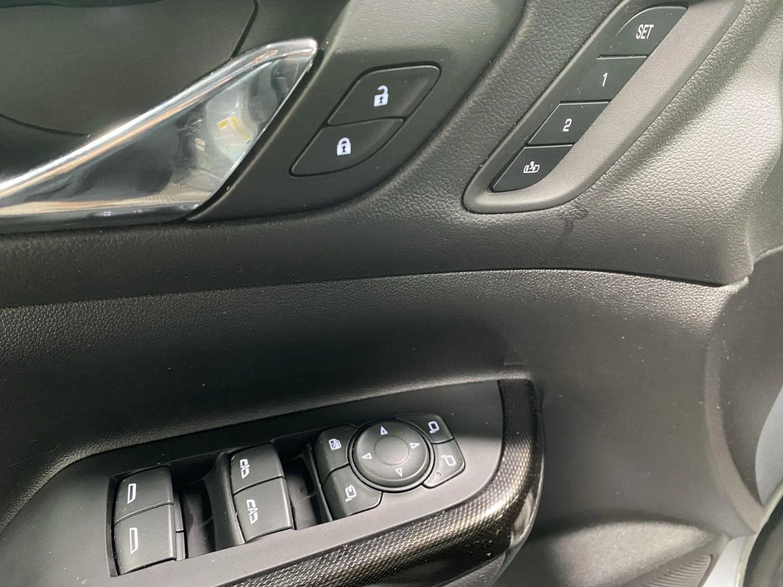 Used 2023 Sterling Metallic GMC AT4 image 18