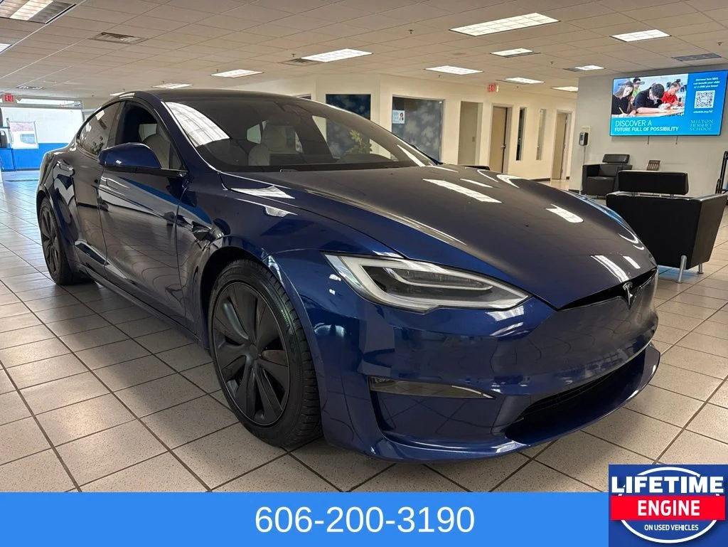 Used 2021  Tesla Plaid image 4