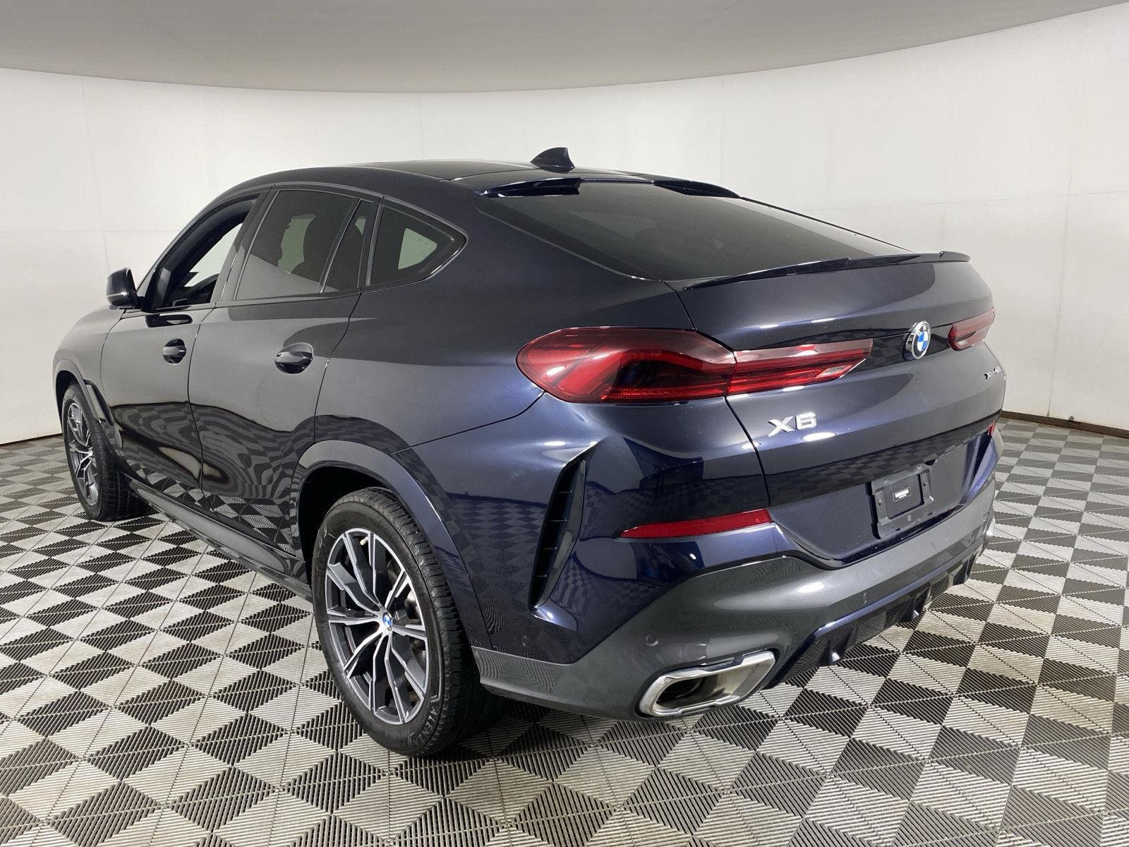 Used 2023 Carbon Black Metallic BMW xDrive40i image 5