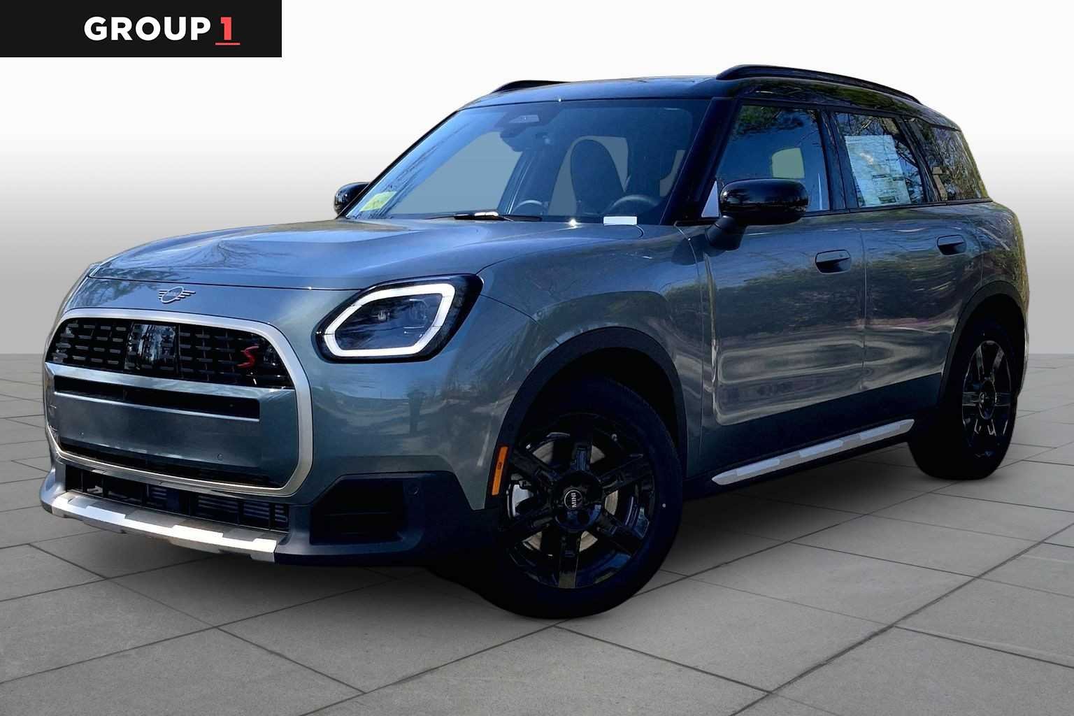 2027 MINI Countryman Signature Plus