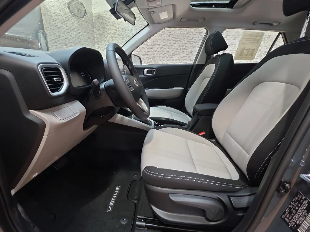 Used 2026 Ecotronic Gray Hyundai SEL image 20