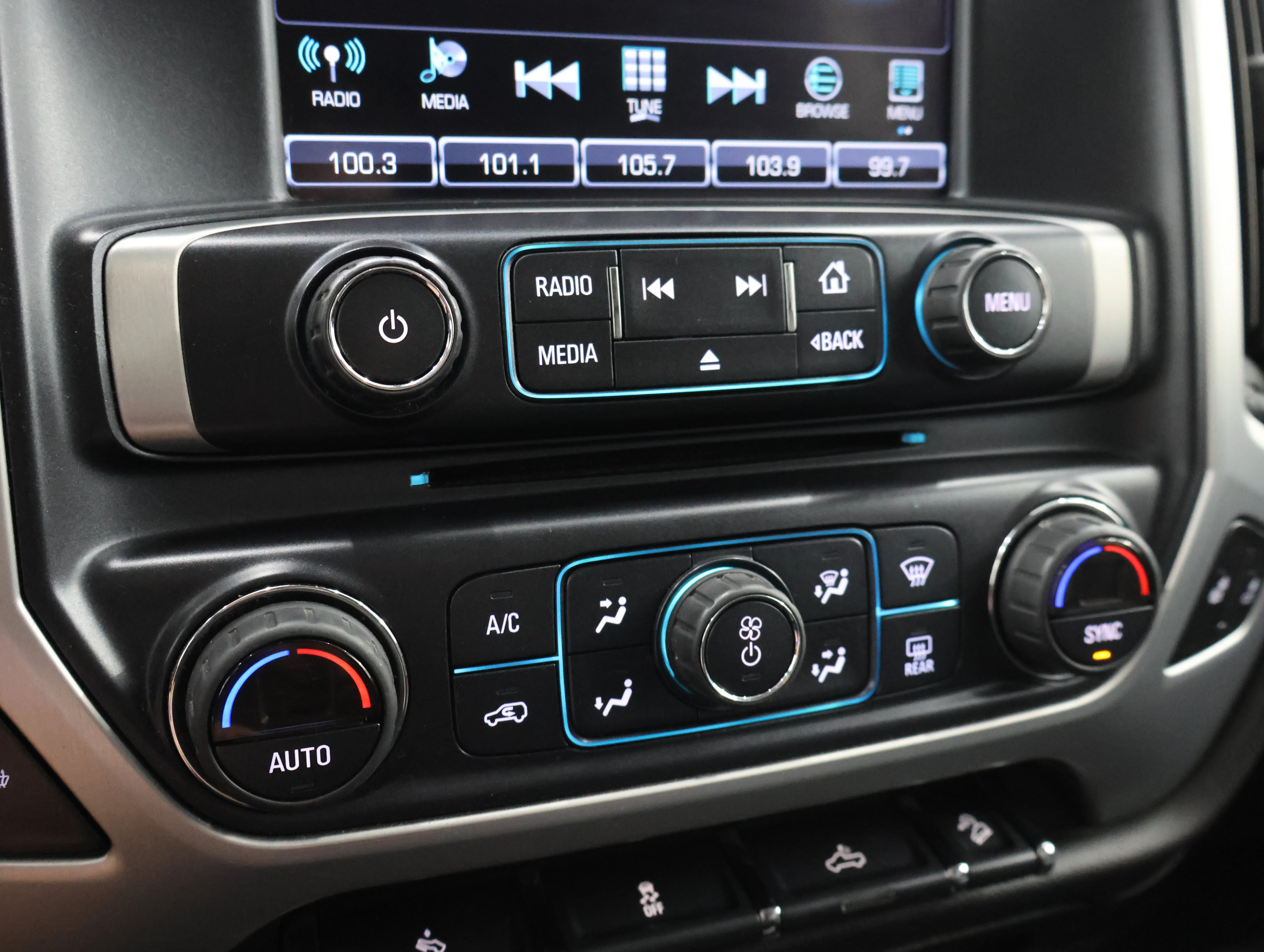 Used 2017 Onyx Black GMC SLT image 43