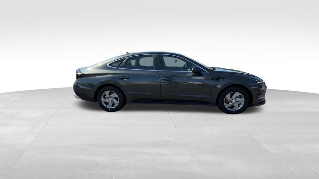 Used 2026 Gray Hyundai SE image 8