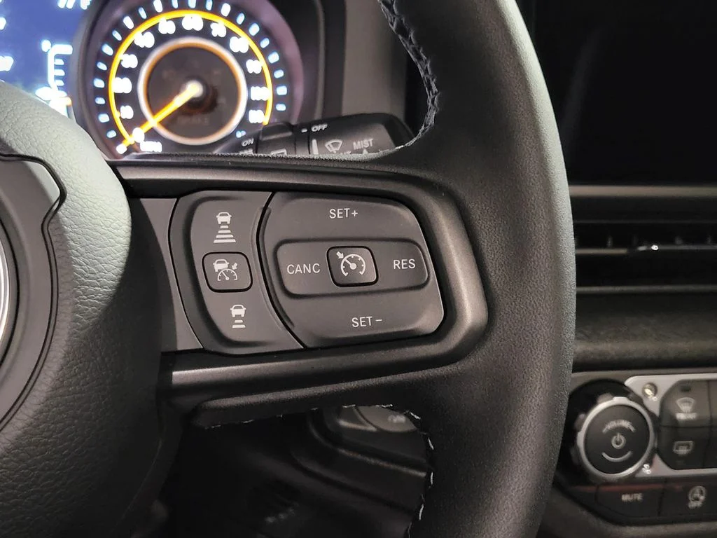 2026 Jeep Wrangler 4-Door photo 5