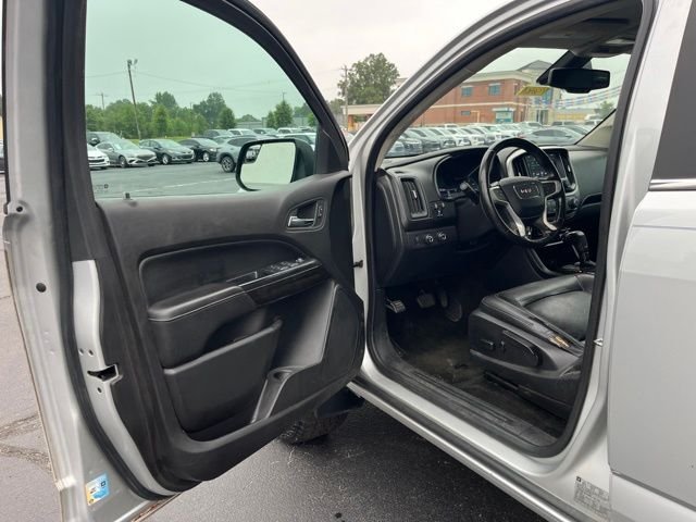 Used 2017 Silver GMC SLT image 4