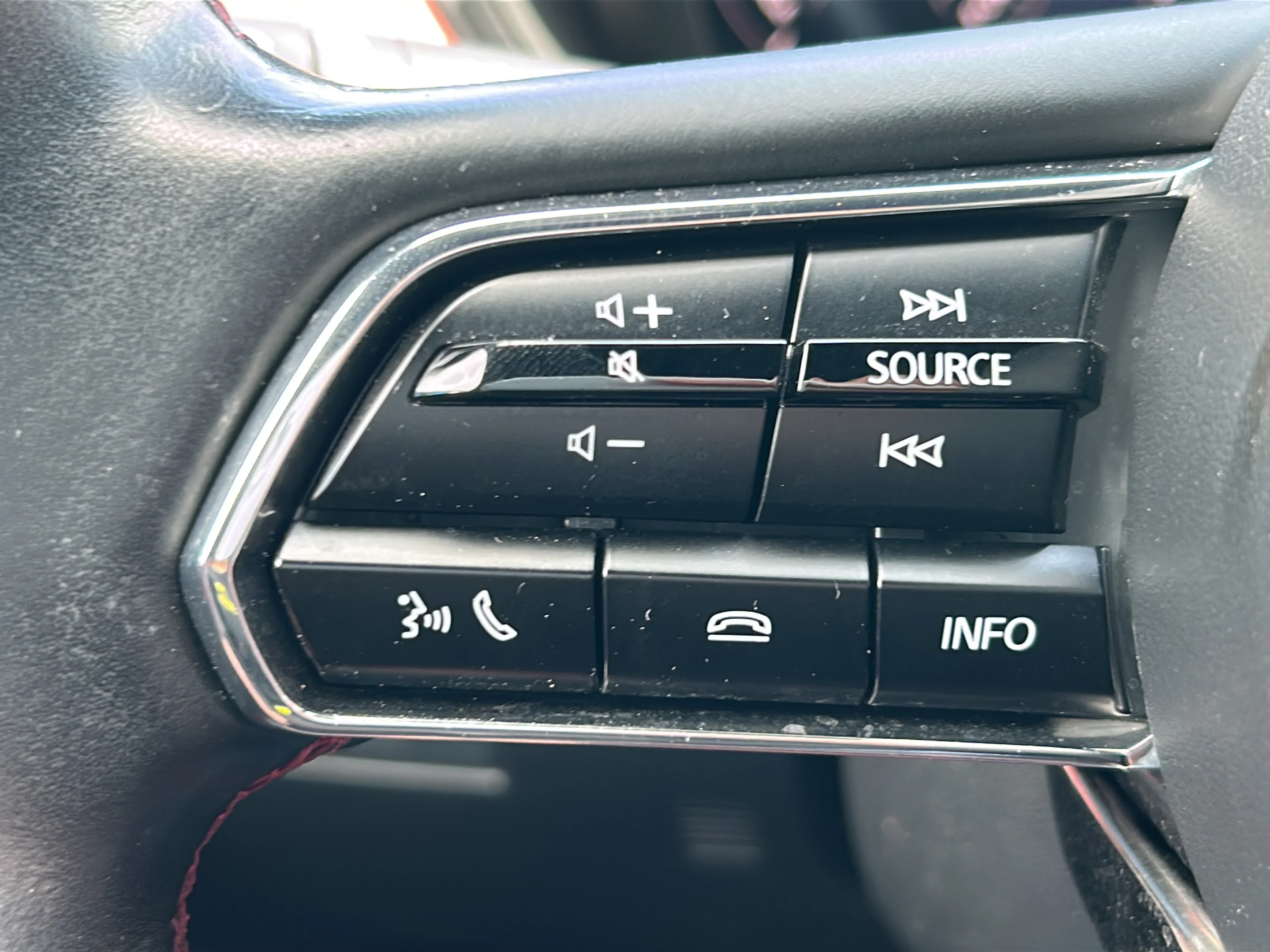 Used 2025 Rhodium White Premium Mazda Premium Plus Package image 23