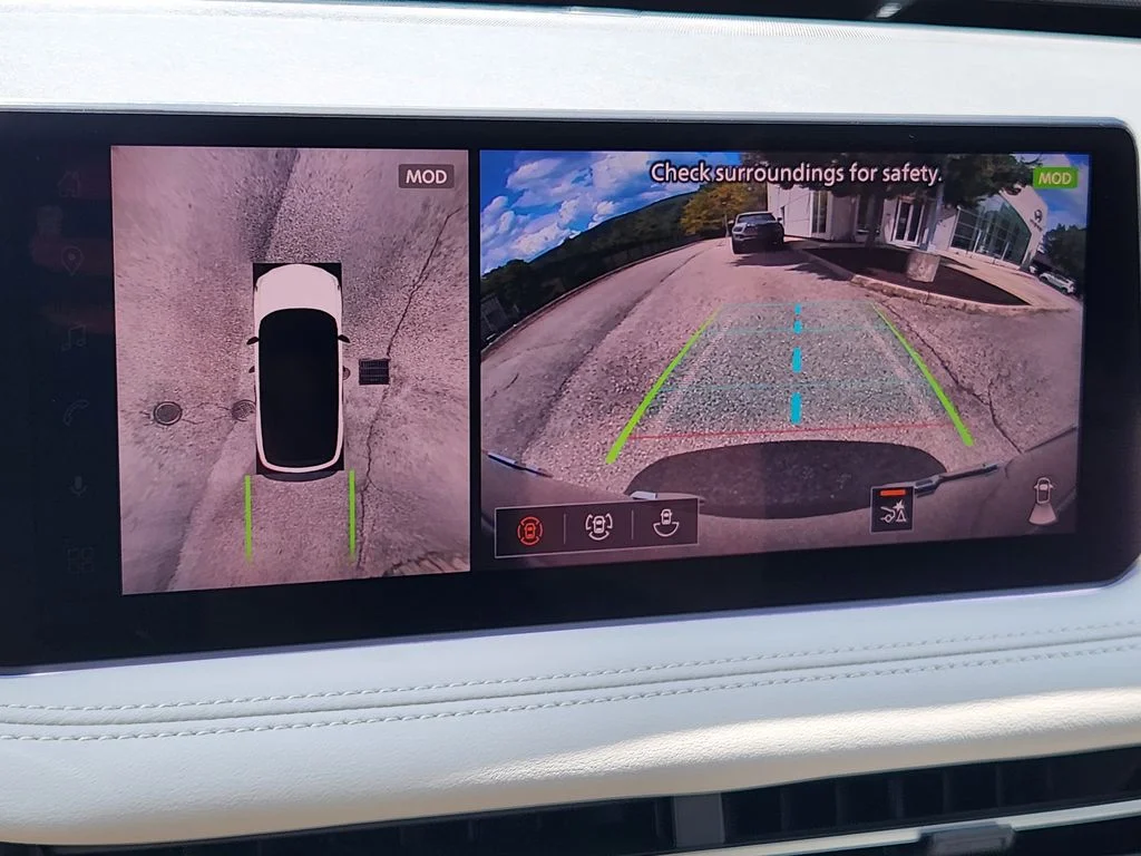 New 2027 GRAND BLUE INFINITI Luxe AWD image 26