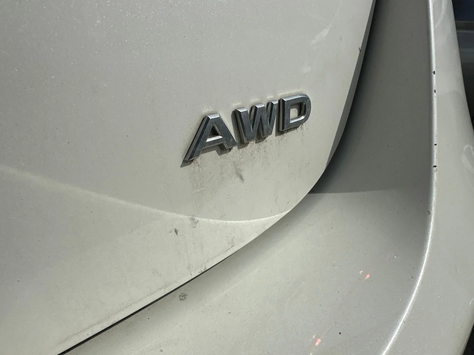 Used 2015  Nissan S image 5