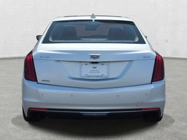 Used 2018 Radiant Silver Metallic Cadillac 3.6L Luxury image 6