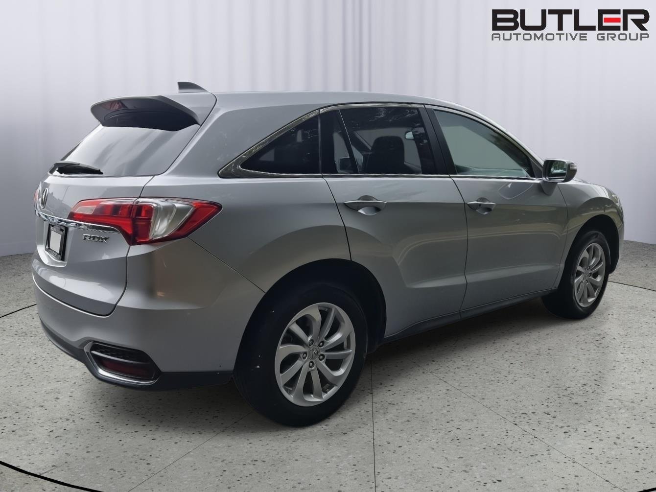Used 2017 Lunar Silver Metallic Acura w/Technology Pkg image 4