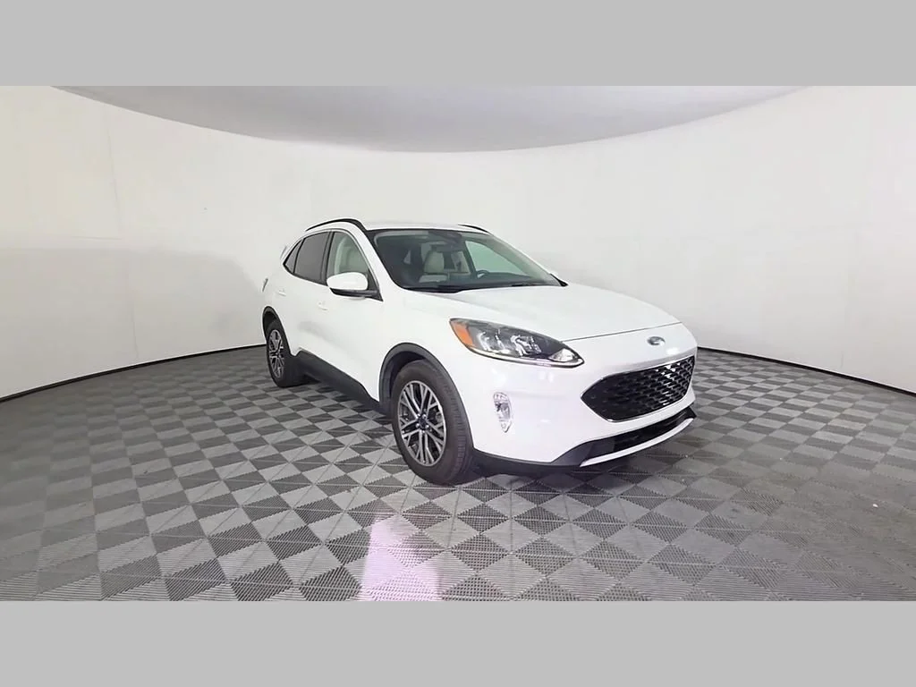 Used 2020 White Metallic Ford SEL image 53