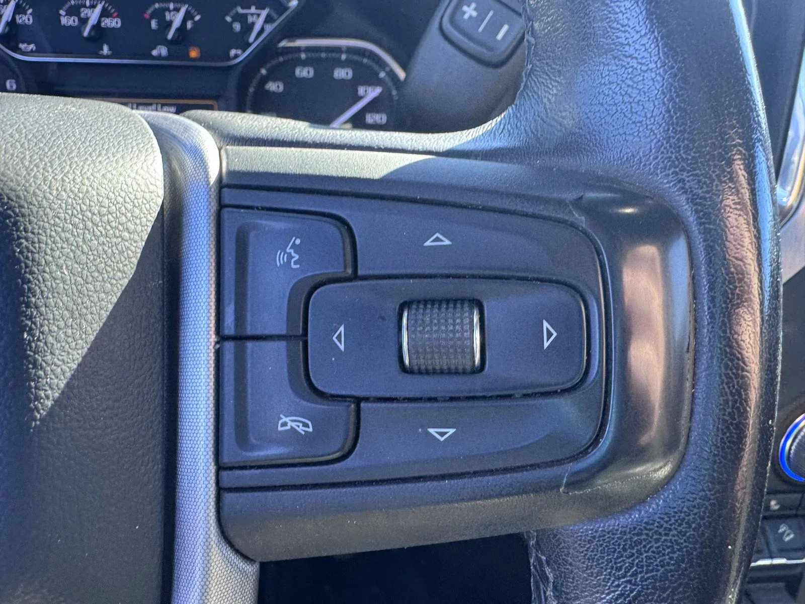 Used 2020 Satin Steel Metallic GMC SLE image 14