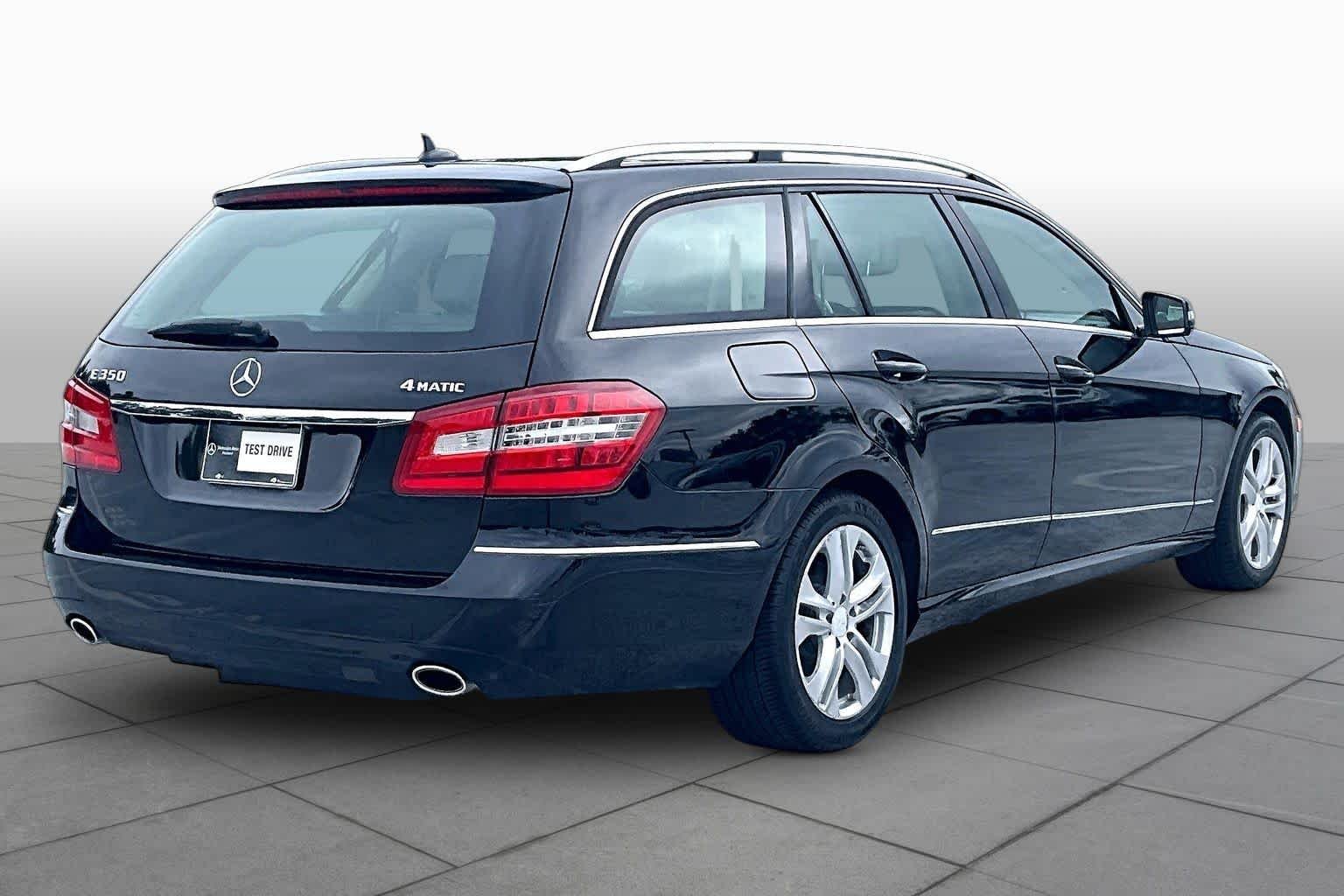 Used 2011 Obsidian Black Metallic Mercedes-Benz E 350 Luxury image 12