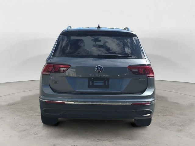 Used 2024 Gray Volkswagen 2.0T SE image 4