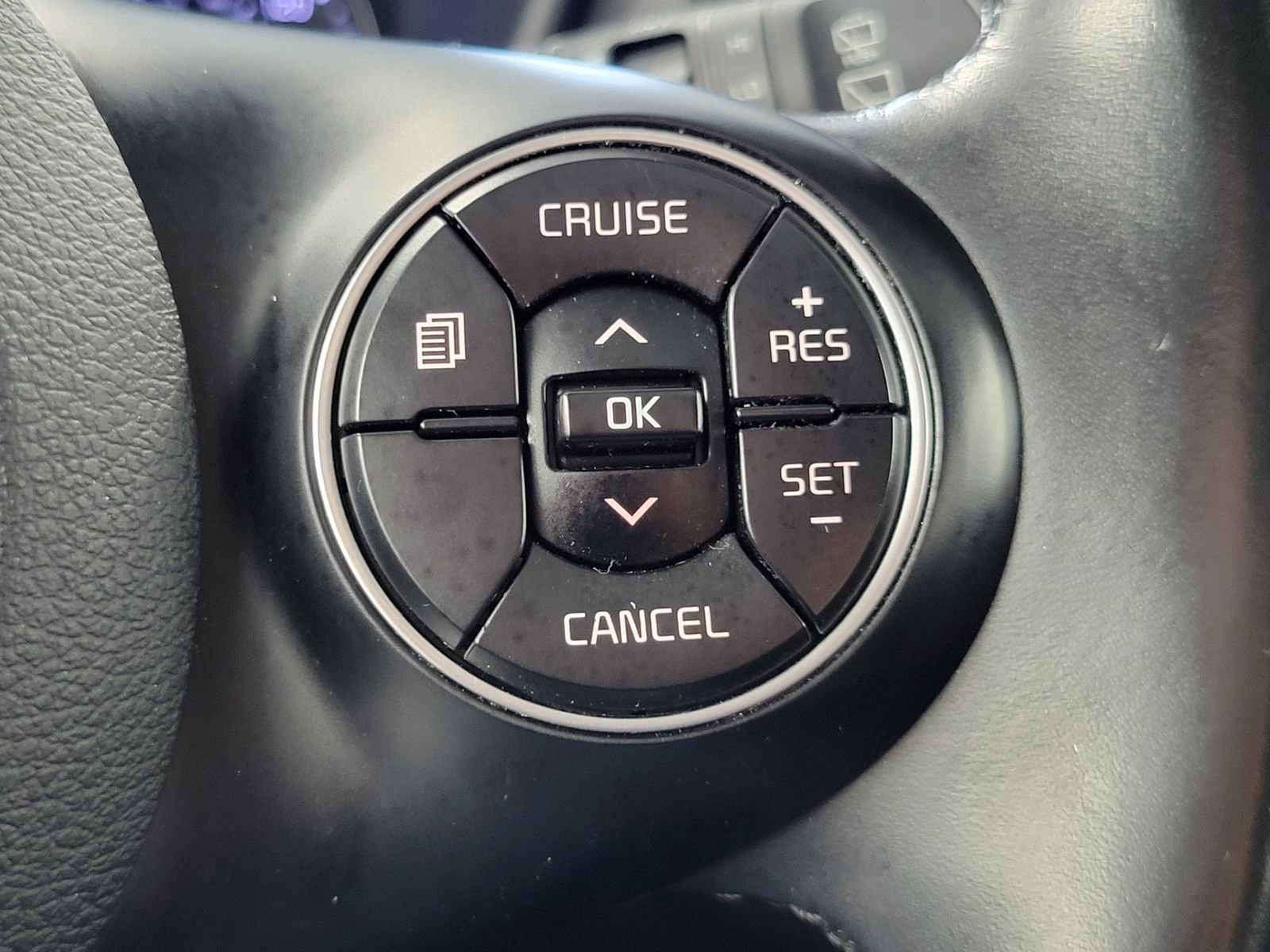 Used 2020 White Kia GT-Line image 17