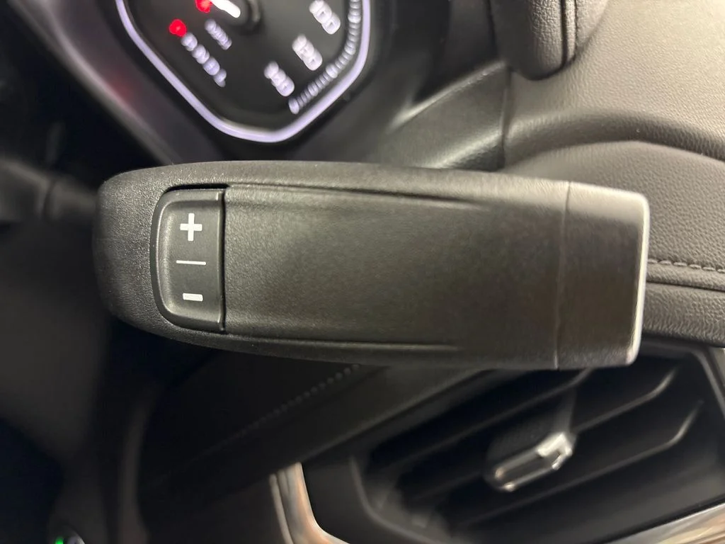 Certified Used 2020 White GMC Denali image 27