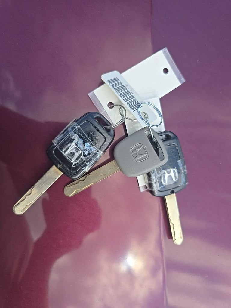 Used 2014  Honda LX image 6