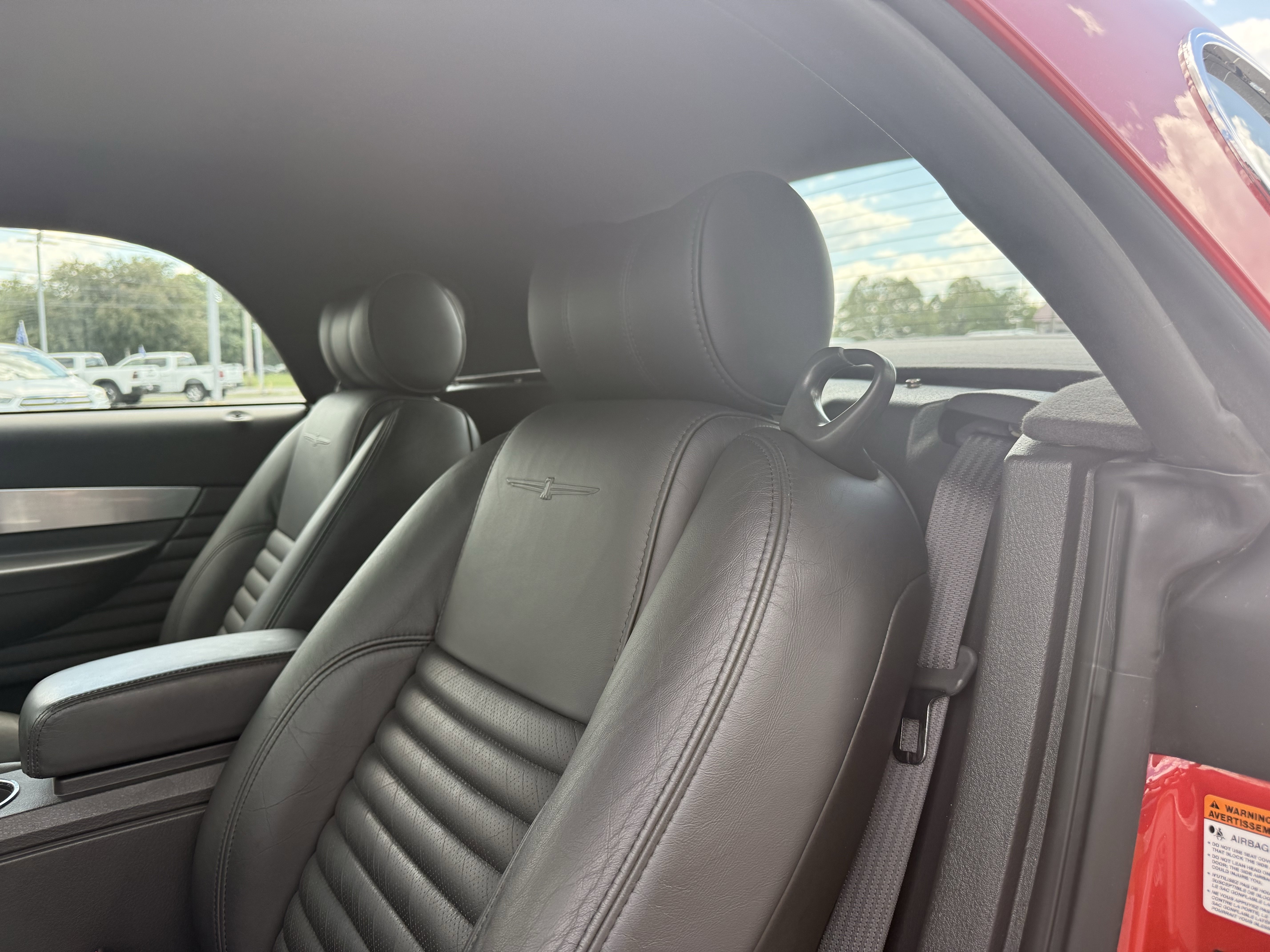 Used 2002 Red Ford Base image 12