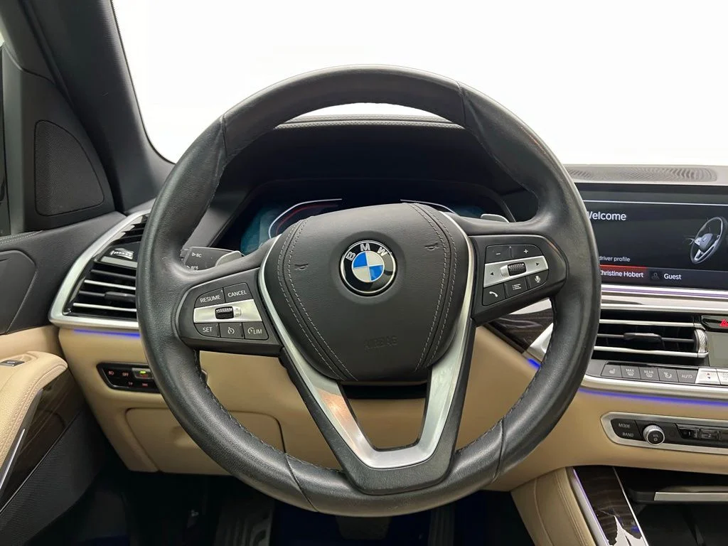 Used 2021 Black BMW sDrive40i image 17