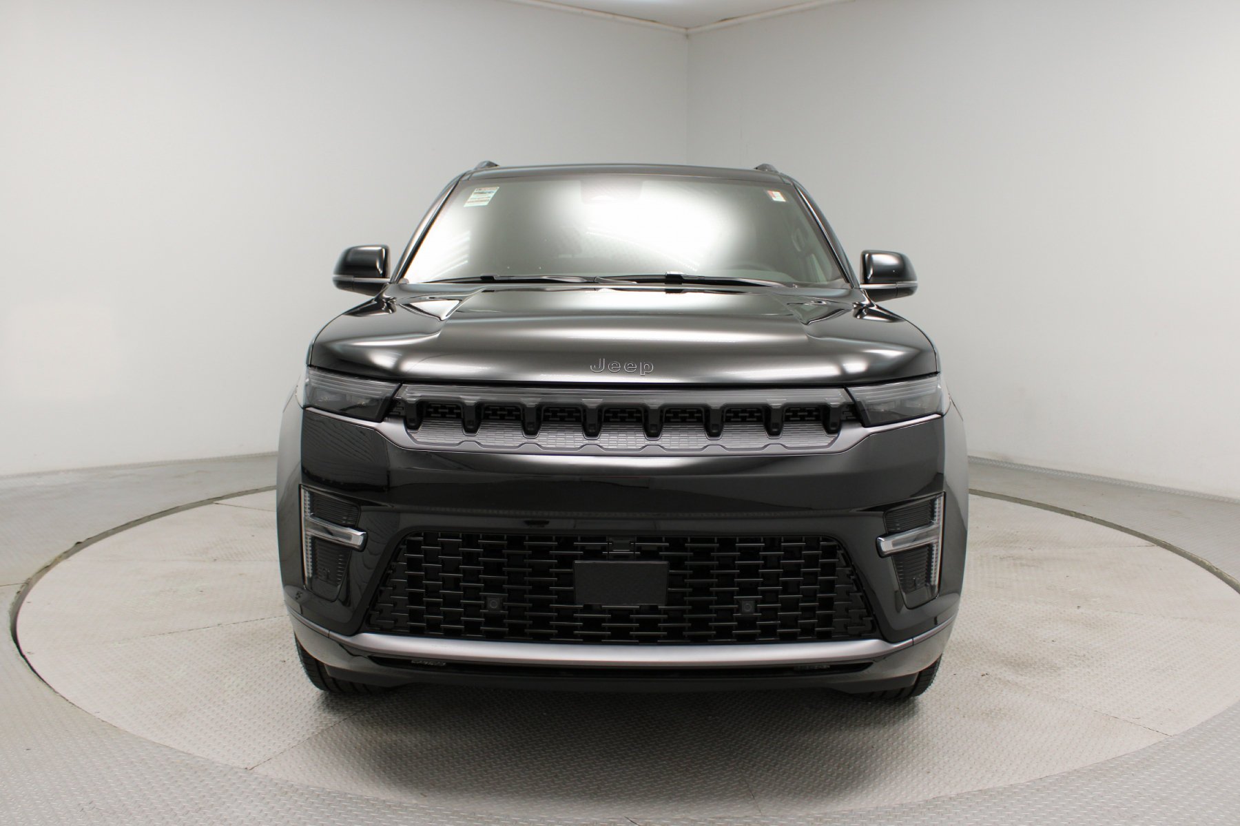 New 2026 High Gloss Black Exterior Paint Jeep Limited Altitude 4x4 image 8