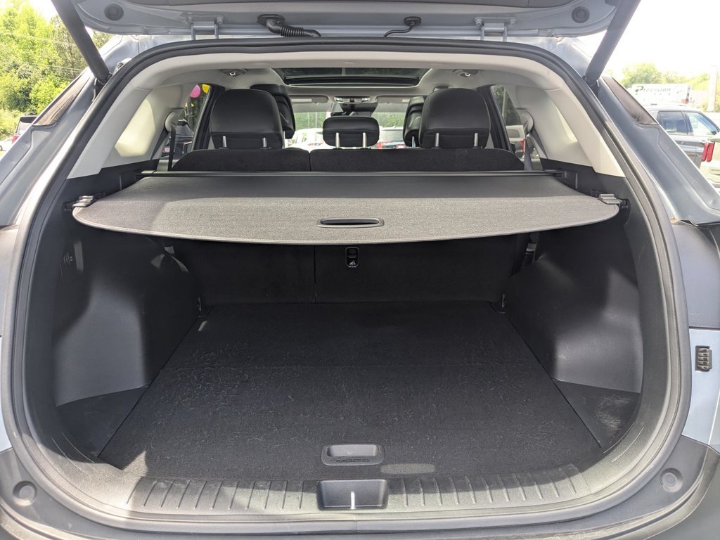 Used 2025 Everlasting Silver Kia EX image 26