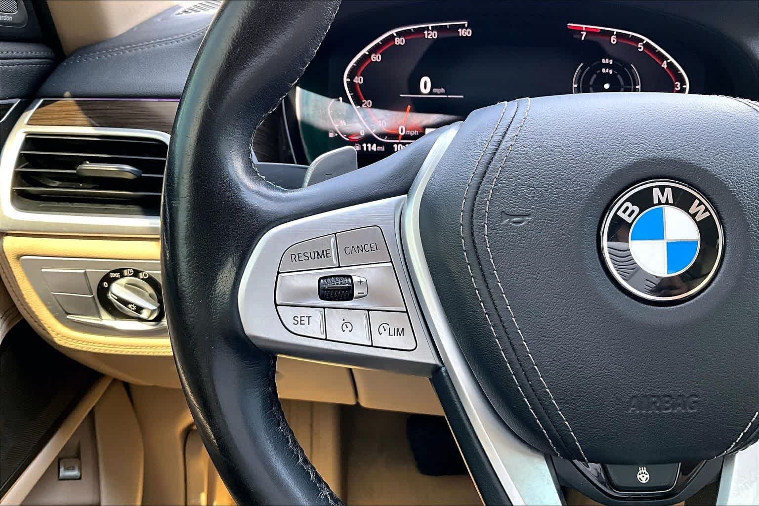 2020 BMW 7 Series 740i - Photo 25