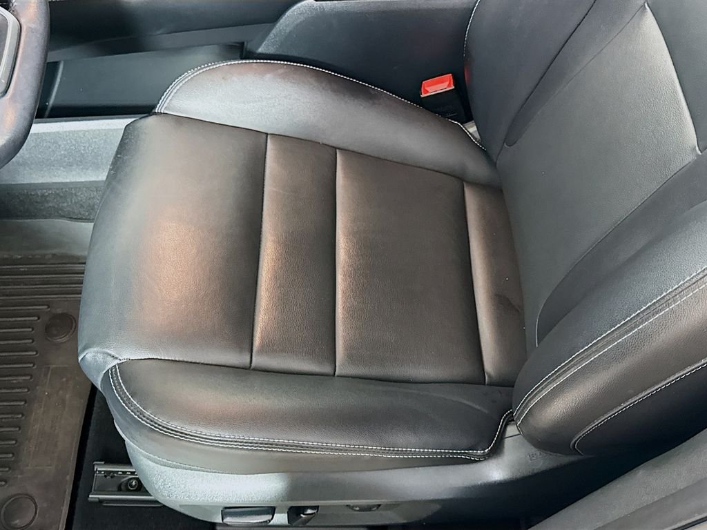 Used 2023 Gun Metallic Nissan SL image 20