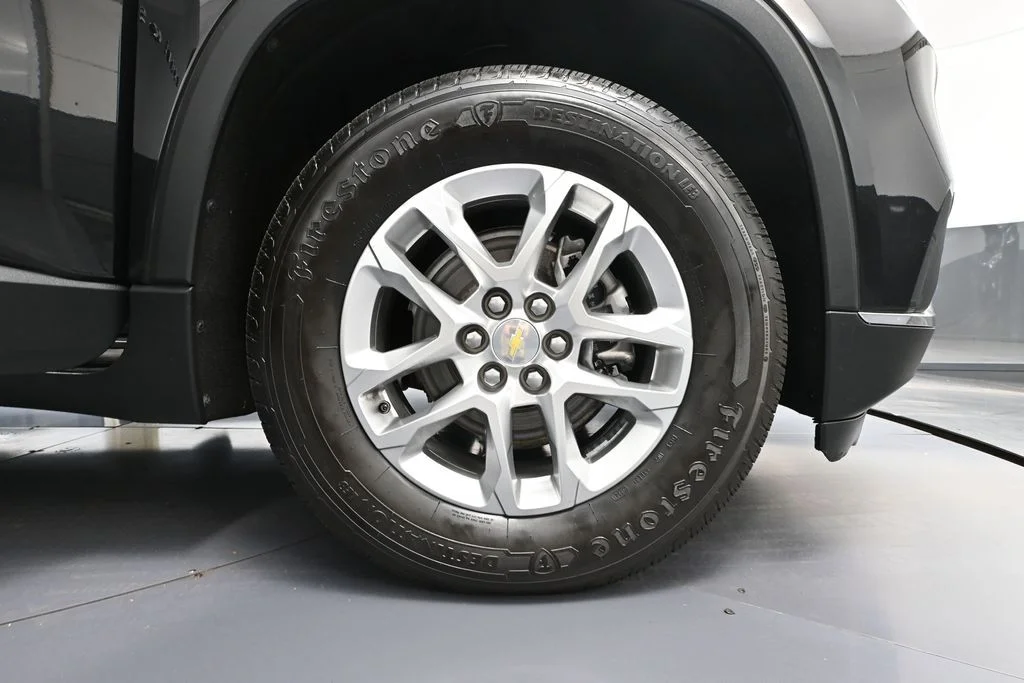 Used 2021 Black Chevrolet LT image 17