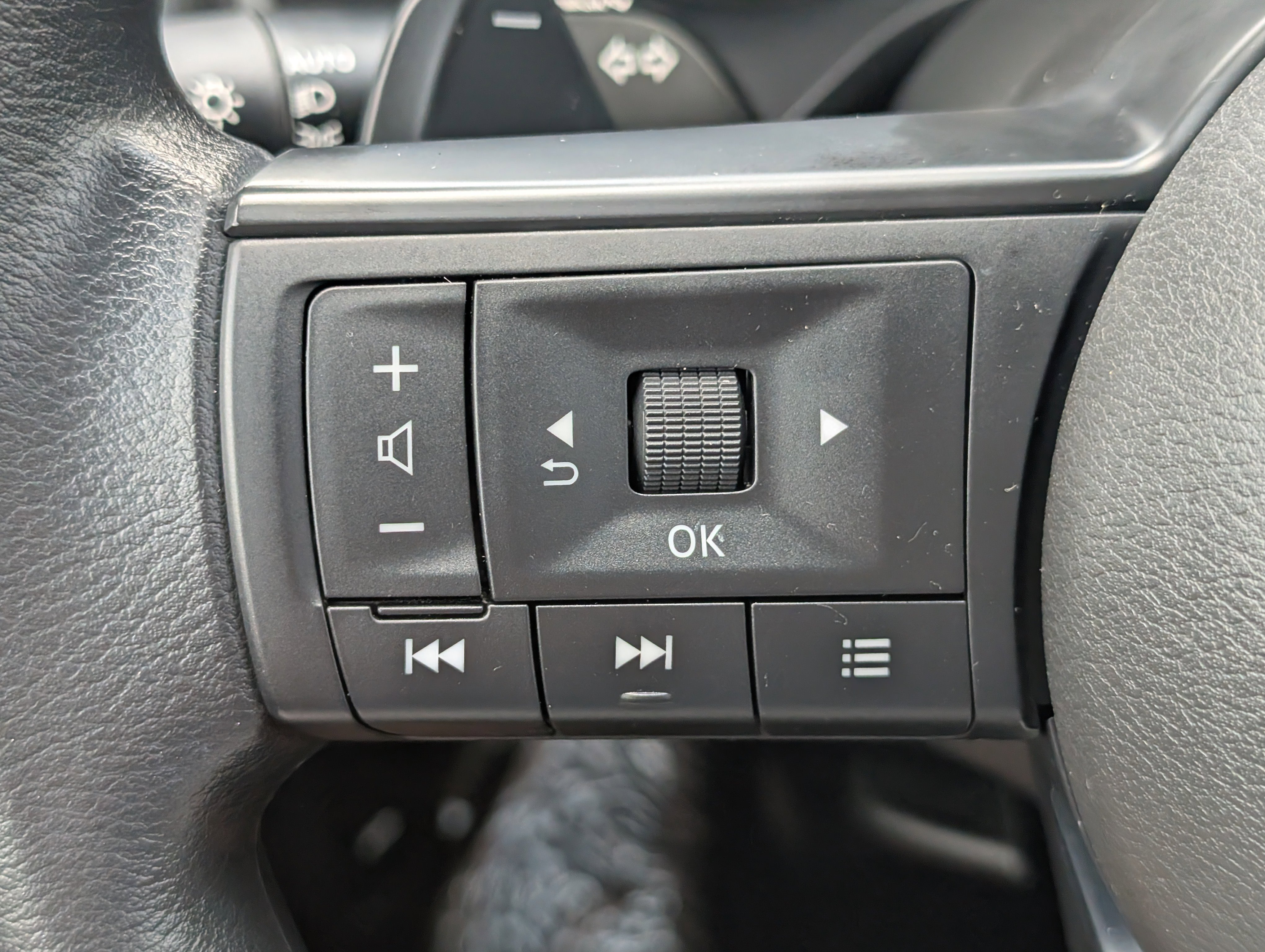 Used 2024 Gun Metallic Nissan SV image 13