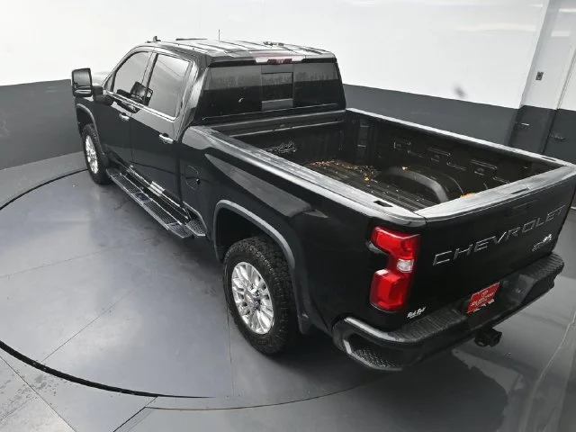 Used 2020 Black Chevrolet High Country image 27